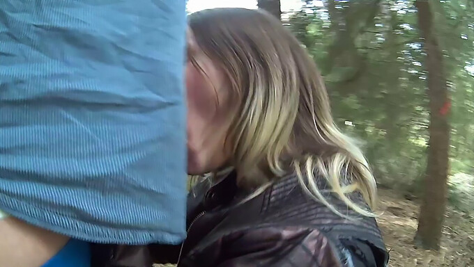 Old man gets his big dick sucked by a mature woman in the woods