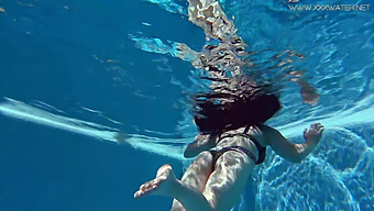 Sheril Blossom, The Stunning Russian Beauty, In Her Sizzling Underwater Exploits