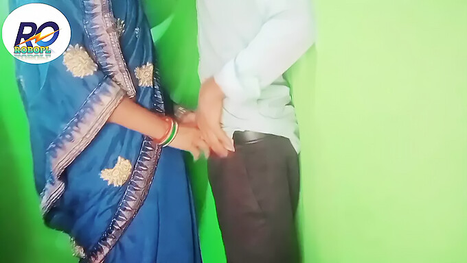 Indian amateur couple gets kinky with a robot